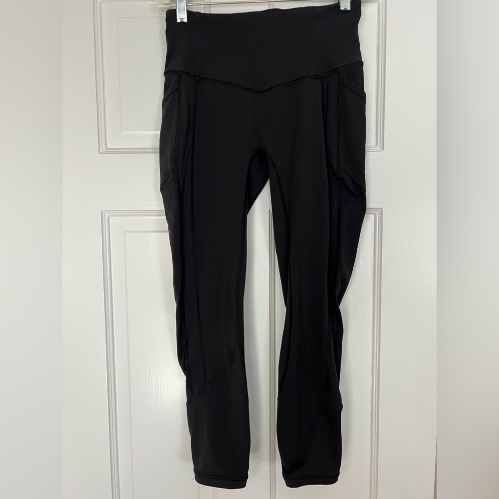Lululemon All The Right Places Crop Leggings Size 6